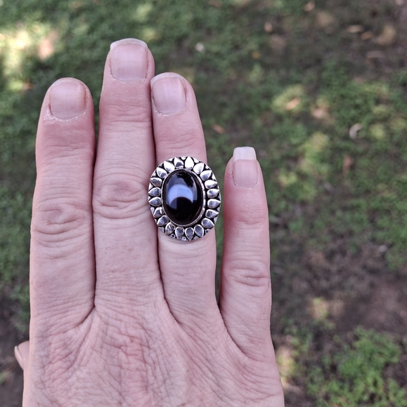 ***$15 Sale*** New Crescent Moon Shaped Agate 925 Silver Ring. - Picture 8 of 13